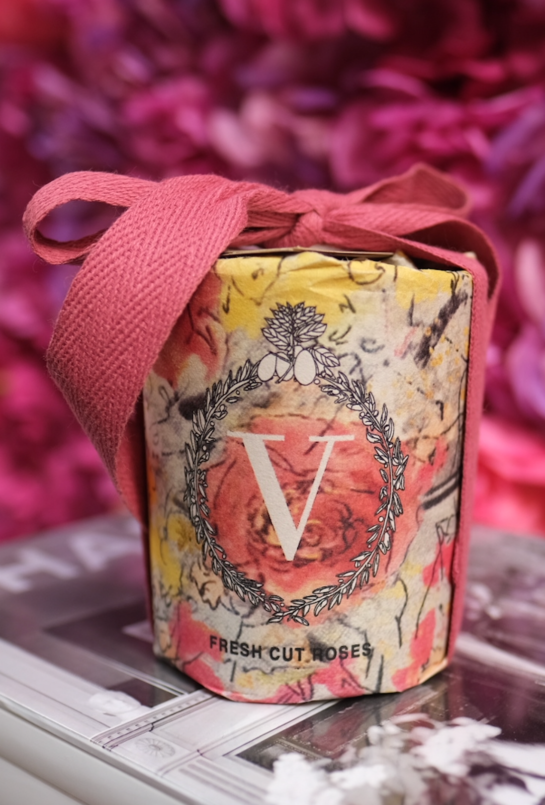 thumbnail image 2 of Yankee Candle Fresh Cut Roses Scented Candle Décor Large 2 of 14