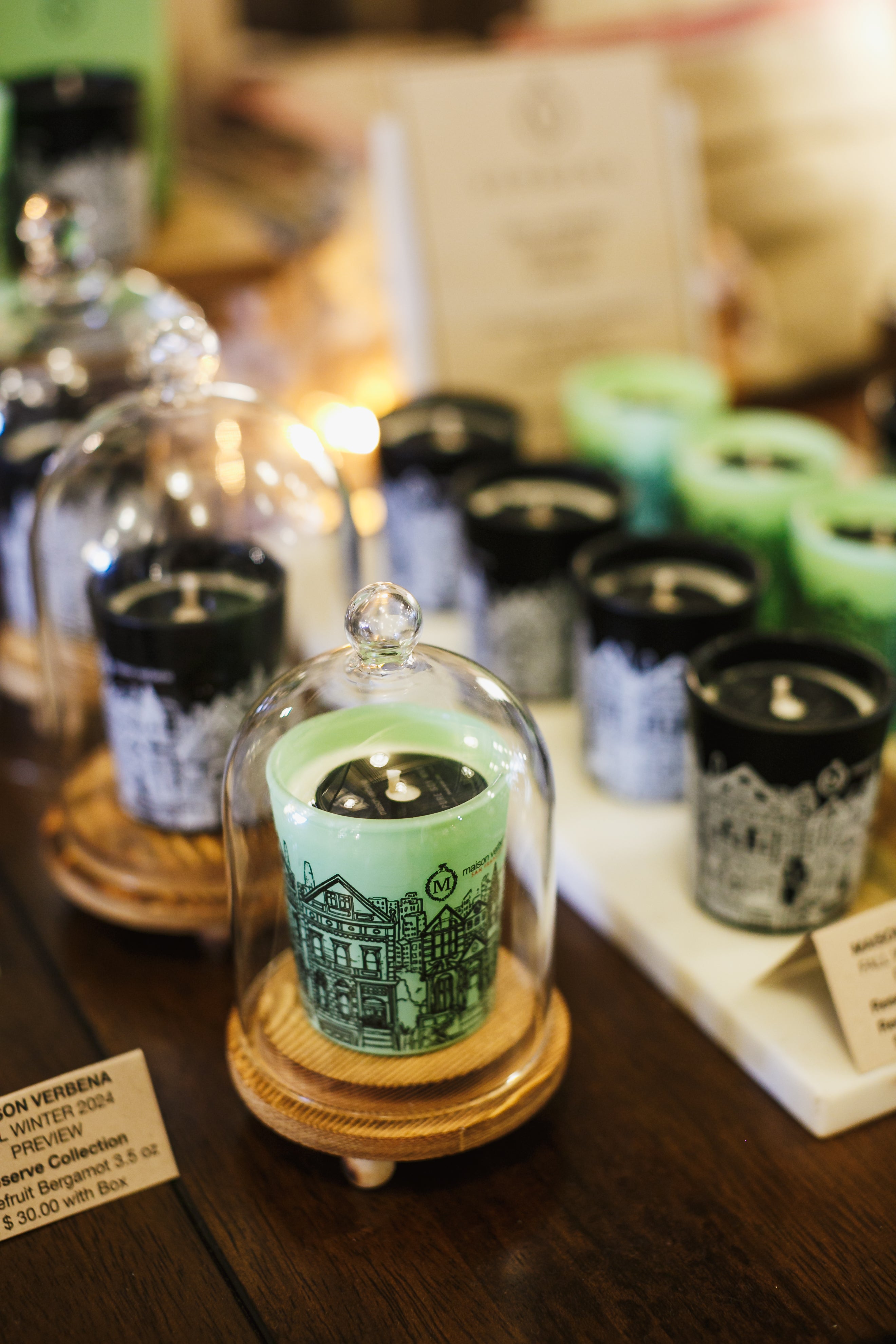 maison grove tobacco and bergamot 22.4oz & Scented Candle with Glass Vase & Dustcover Fill the home or office with these exciting fragrances TOBACCO + BERGAMOT